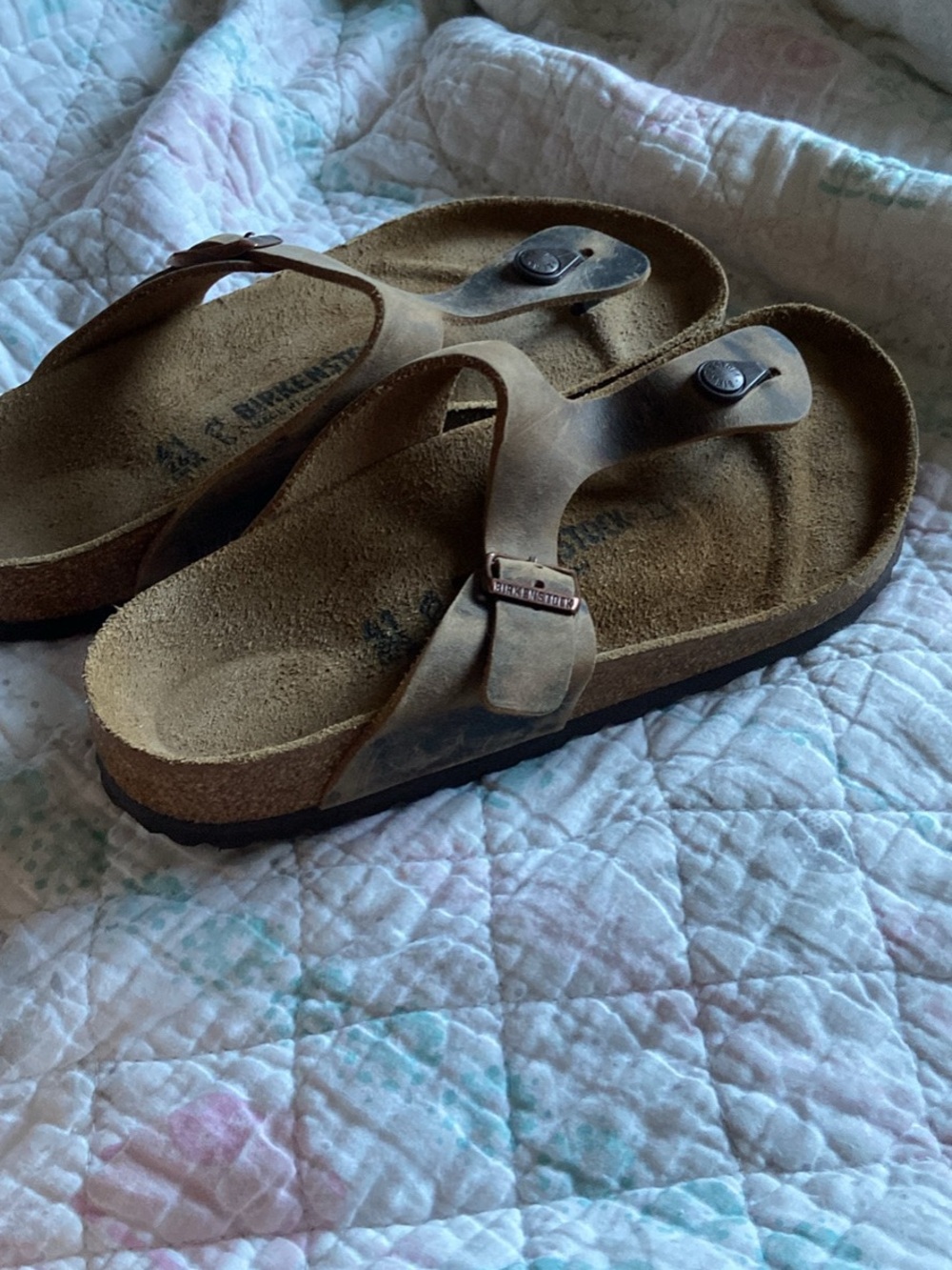 Birkenstock Gizeh leather sandals size 41 (woman’s 10)
